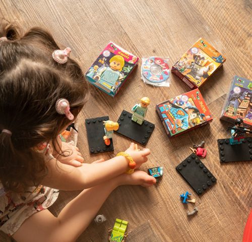 پرورش خلاقیت و تخیل با استفاده از اسباب بازی ها